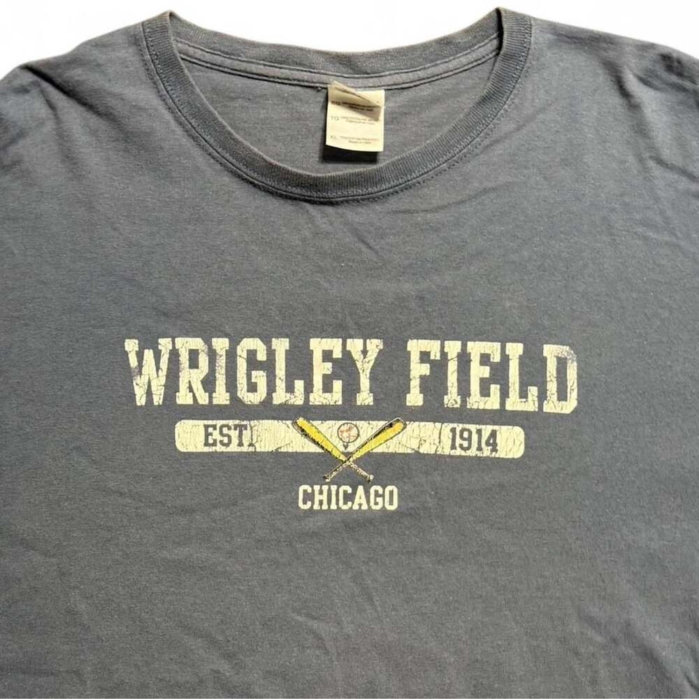 Gildan Wrigley Field T-Shirt Size XL Blue Chicago Cubs MLB Baseball Tee